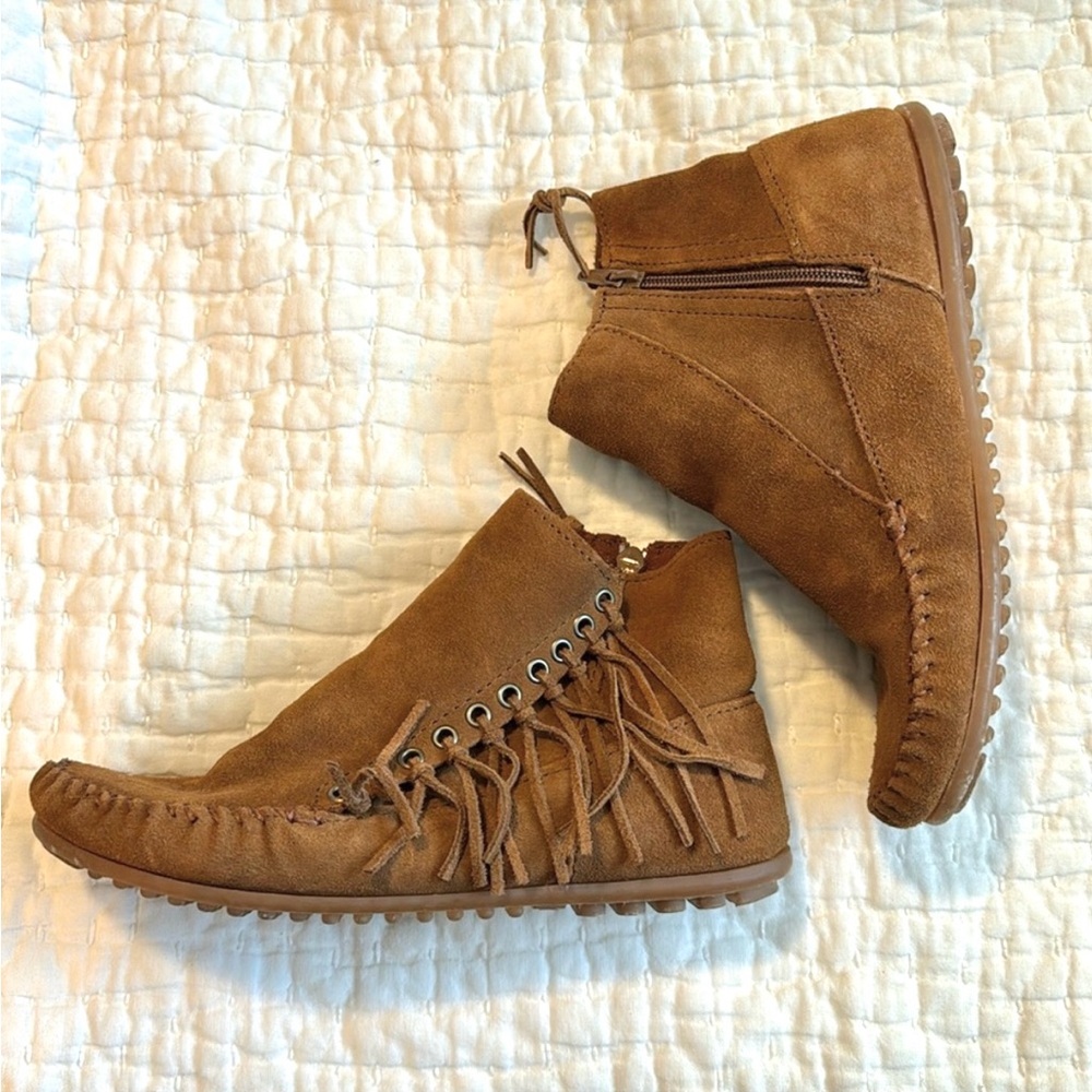 Minnetonka Moccasins